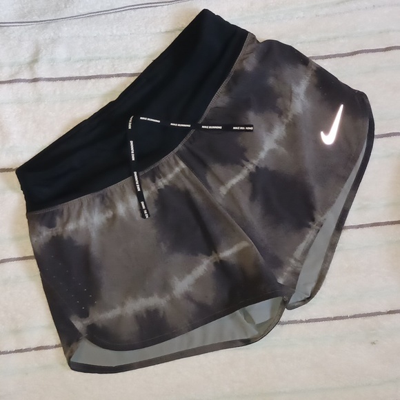 NIKE RUNNING SHORTS - Picture 3 of 8